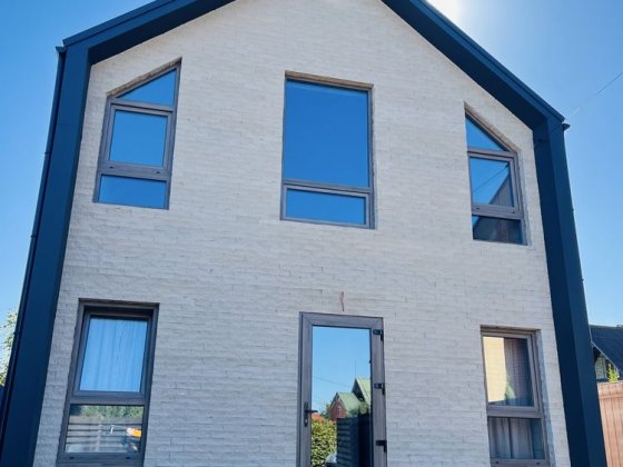 Київ/Будинок 100 м2/Метро 3 км/ДТЕК 13кВт/Приватизована/Осокорки Киев