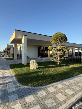 Купити котедж в Ужгороді ROCK GARDEN - фото 1