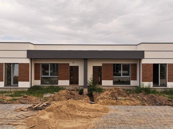 Продам збудований котедж вул. Успішна - фото 1