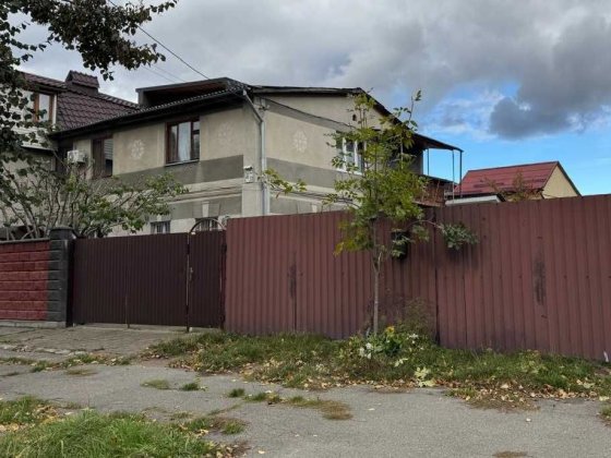 Продам частину будинку дві квартири 4 сотки Солом'янка Відрадний Київ Киев