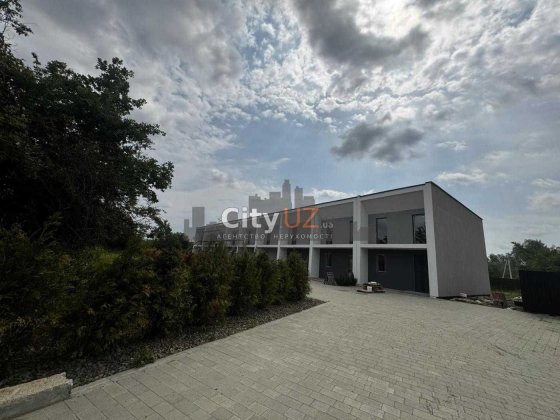 Продаються таунхауси на етапі будівництва Ужгород