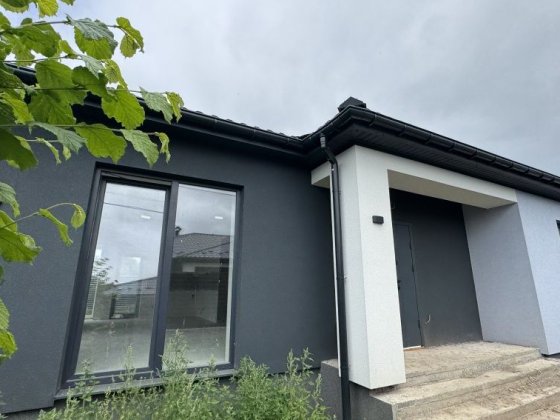 Одно поверховий чистовий будинок, підвал, гараж! Топова еколокація! Винница