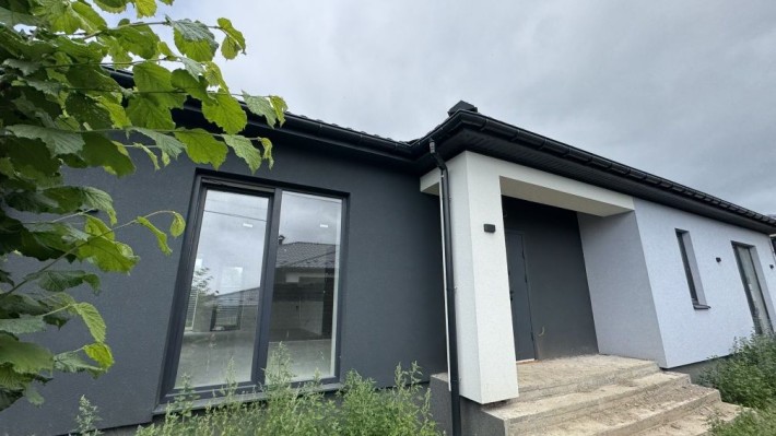 Одно поверховий чистовий будинок, підвал, гараж! Топова еколокація! - фото 1