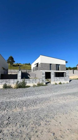 Продам унікальний сучасний будинок з ділянкою!! - фото 1