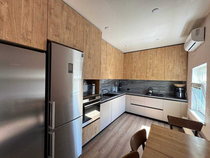 Продам Дом ул. Данила Заболотного . Левый берег. - фото 1