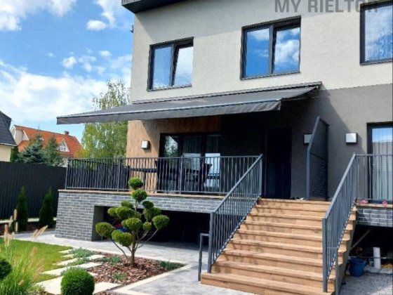 Продаж сучасного котеджу у тихому та спокійному місці! Ужгород