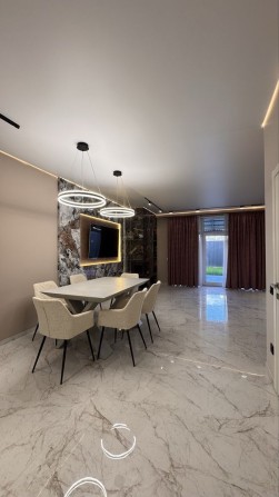 Продається Сучасний, стильний Таунхаус. Камін. - фото 1