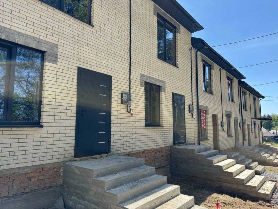 Танхаус у П'ятничанах, біля лісу! Винница