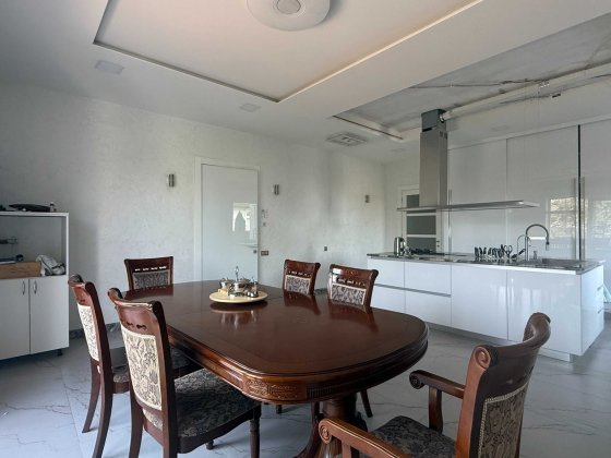 Продажа дома в престижном районе города (район ТЦ «Неоплаза»)