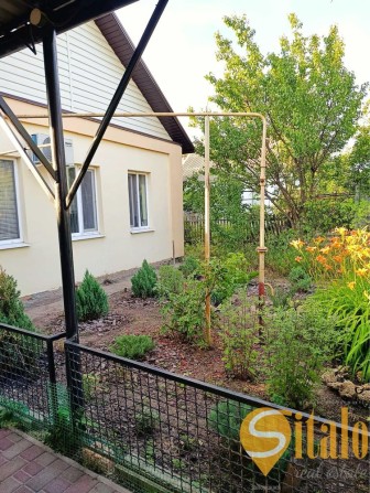 Приватний будинок у тихому спальному районі (045) - фото 1