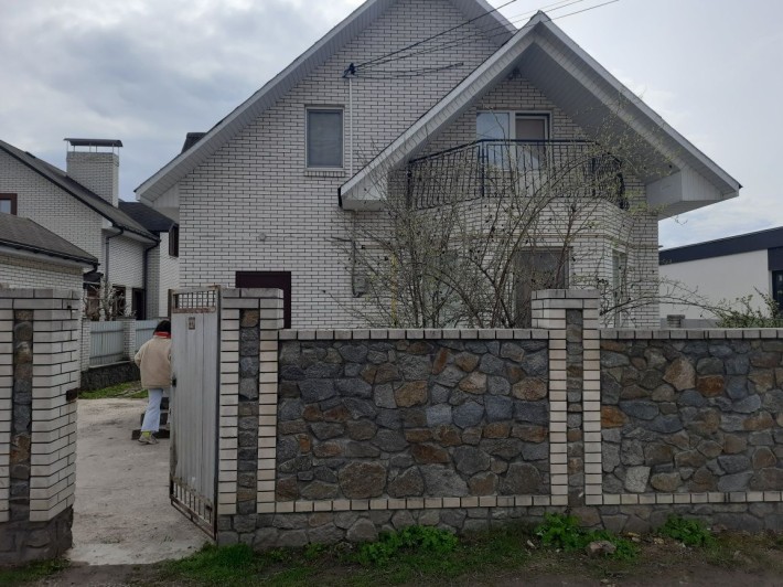 Продам 2 поверховий будинок в елітному районі м. Житомира - фото 1