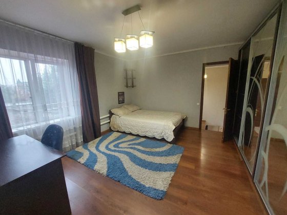 Частина будинку+ приватизована зем/діл., Олександрівський район. Запорожье