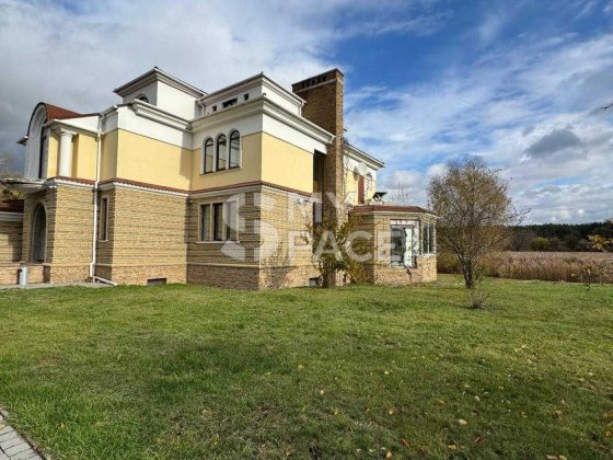 Продаж будинку 720м з виходом до озера в Києві, Чапаївка, Голосієво Киев