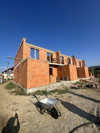 Продаж котеджів м.Ужгород район Садовий на етапі будівництва - фото 1