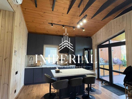 Продаж  будинку з  ділянкою 6.09 сотки. Осокорки . 2 хв. Дніпро Киев