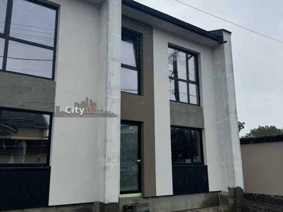 Продається якісний котедж в Ужгороді, вул. Капушанська (р-н Білочки) Ужгород