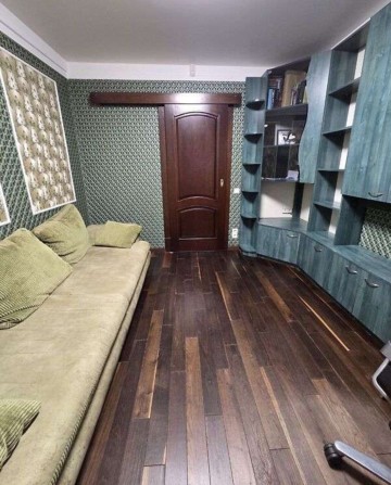 Продаж 3-к квартири вул. Полярна 13 - фото 1