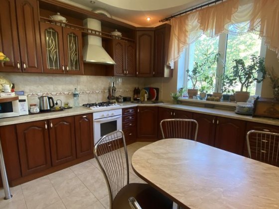 Продам будинок Житомир( район Максютоаа) Житомир