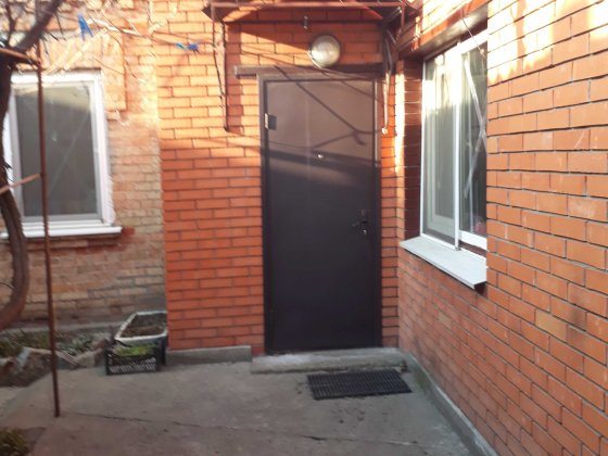 Продам 1/2 дома , Космос Запорожье