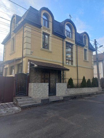 Продаж розкішного 3-ьох поверхового будинку.вул.Оборонна Солом'янський - фото 1