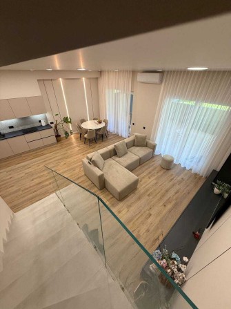 Продам шикарный Таун Хаус, р-н ул. Высоковольтная (авторский дизайн) - фото 1