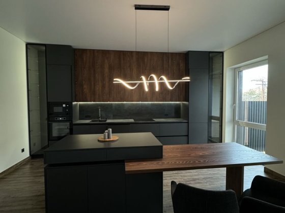 Продається сучасний Таунхаус. Центральна частина міста. Ужгород