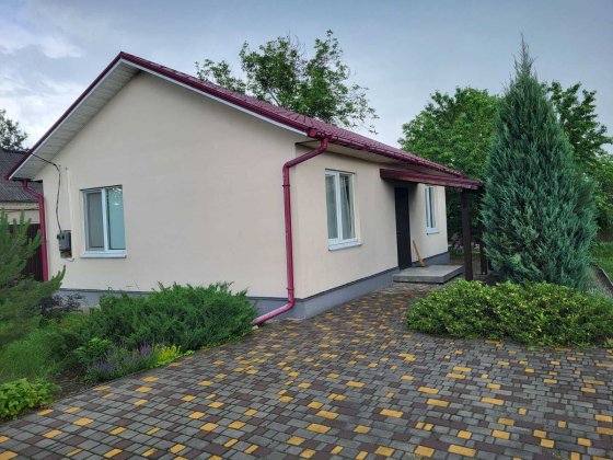 Благоустроенный дом, новой постройки, отличное месторасположение