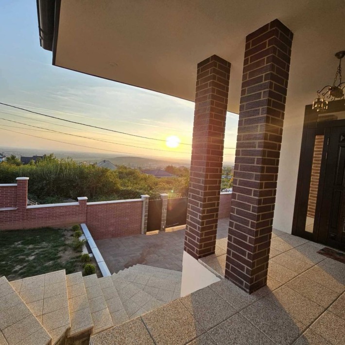 Будинок в районі Червениці - фото 1