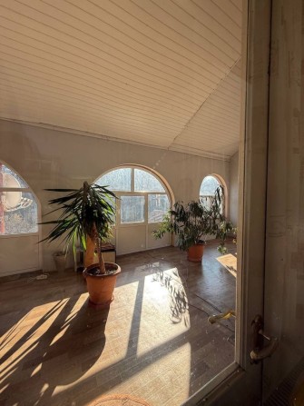 Продаж будинку під лісом - фото 1