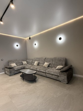 Поодаж чудового котеджу з окремою кухнею - фото 1