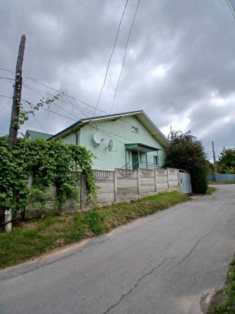 Просторий будинок з гаражем та ділянкою 7 с. в районі  П"ятничан - фото 1