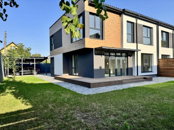 Будинок/ дом під ремонт метро Осокорки Славутич. Газ Київ