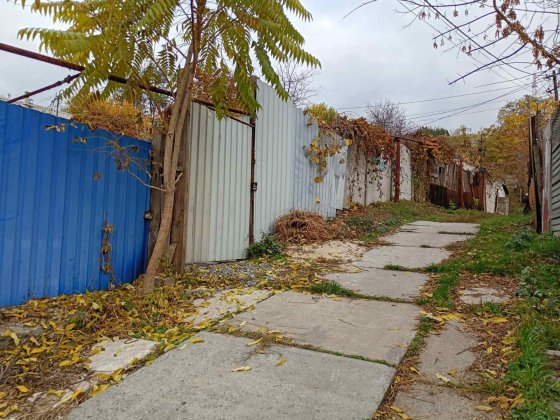 Продам участок в центральном  районе днепра