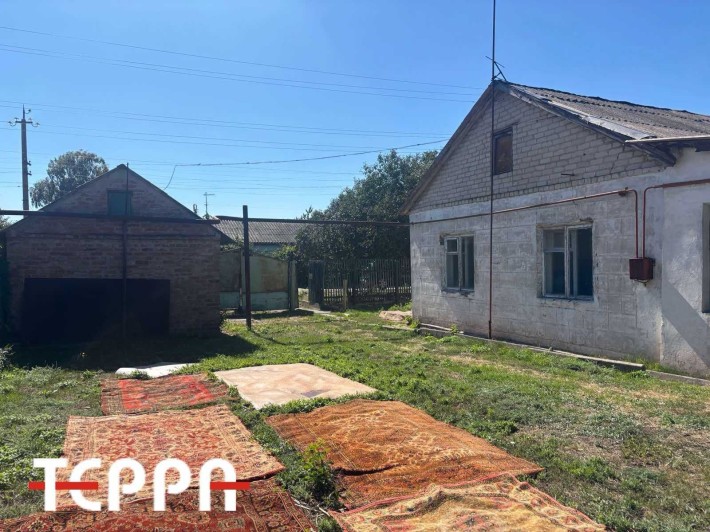 Продаж будинку, 4 окремі кімнати, Тепличне - фото 1