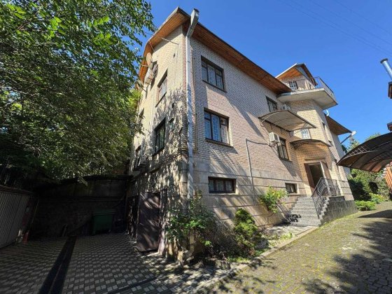 ПРОДАЖ. 2 поверхового Будинку 410 кв.м на Куренівці Киев