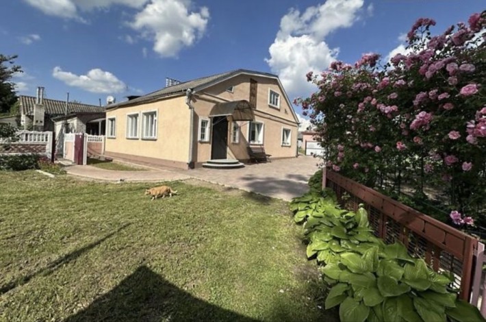 Терміновий продаж частини будинку зі всіма зручностями. - фото 1