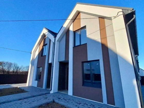 Продаж! Дуплекс цегляний  у Передмісті! Комунікації Винница