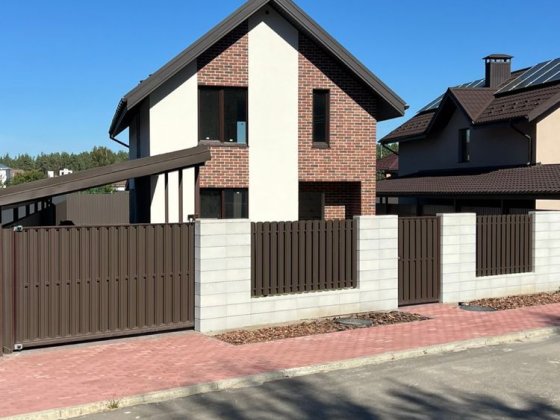 Будинок в котеджному містечку метро Лісова Київ