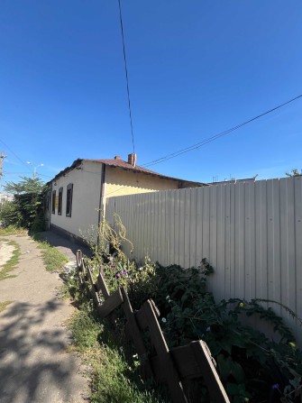 Продам властну затишну кімнатну квартиру. За адресою пров Жоржинский 2 - фото 1