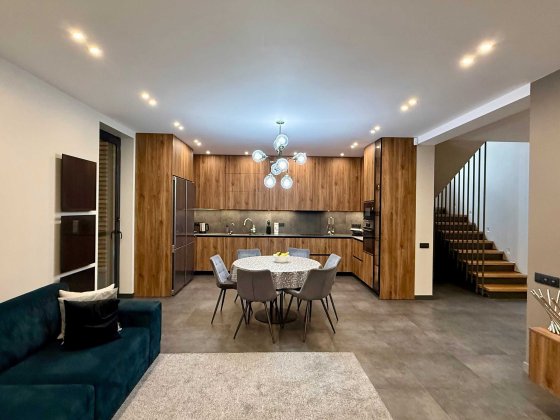 Продаж будинку з ремонтом. Оболонь, КМ Чорнобилець, 4 сотки Киев