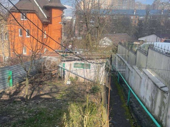 Продаю будинок з ділянкою 6 соток пров. Голосіївський 10а Деміївська Киев