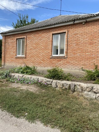 Продаж частини будинку, з окремим двором! - фото 1