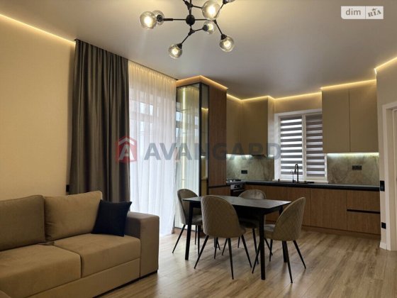 Продам ТаунХаус Ремонт.Мебель.Техніка Винница