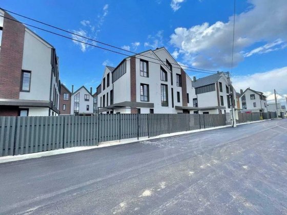 таунхаус на Смерековій, Колоса, Жуляни Киев