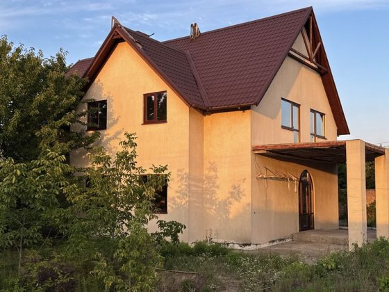 Без комиссии .Продам дом в р-не Победы 6 Яснополянской пер Г. Швидько