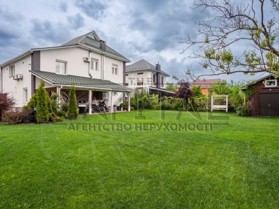 Продажа дома, ул. Садовая, Дарницкий район, Осокорки, с бомбоубежищем Киев