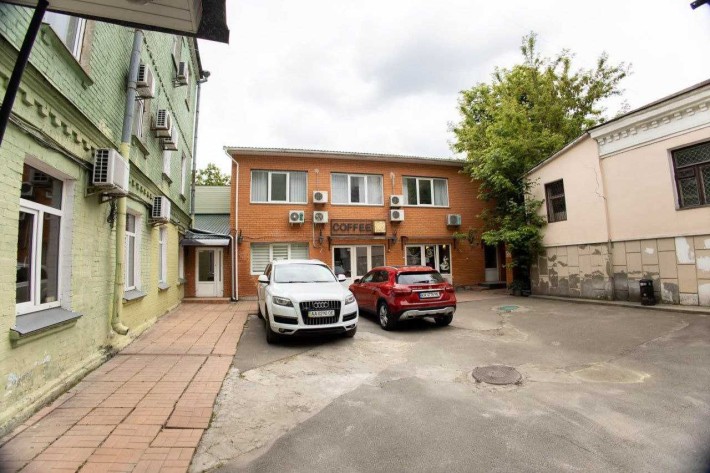 Продаж 3 будинка поділ діловий центр реконструкція готель клініка офіс - фото 1
