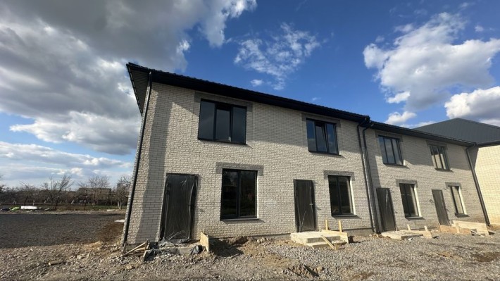 Смарт ТАУНХАУС з власною ділянкою - фото 1