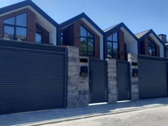 Таунхаус 101 м2, ул. Квитки-Основьяненко, рядом с центром Киева, без % Киев