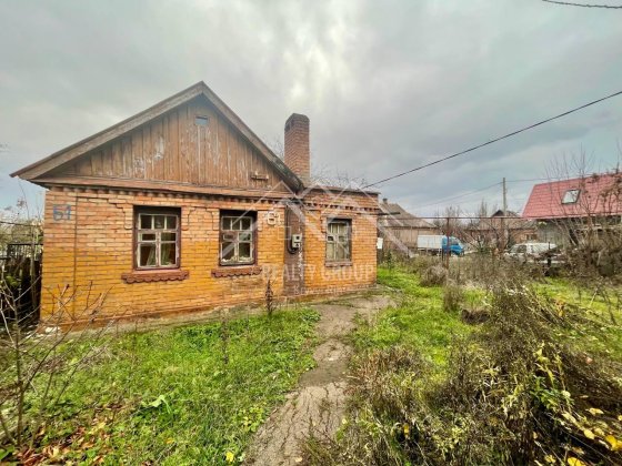 Продаж будинку з гаражем у ЦМ районі (карнаватка) Кривой Рог
